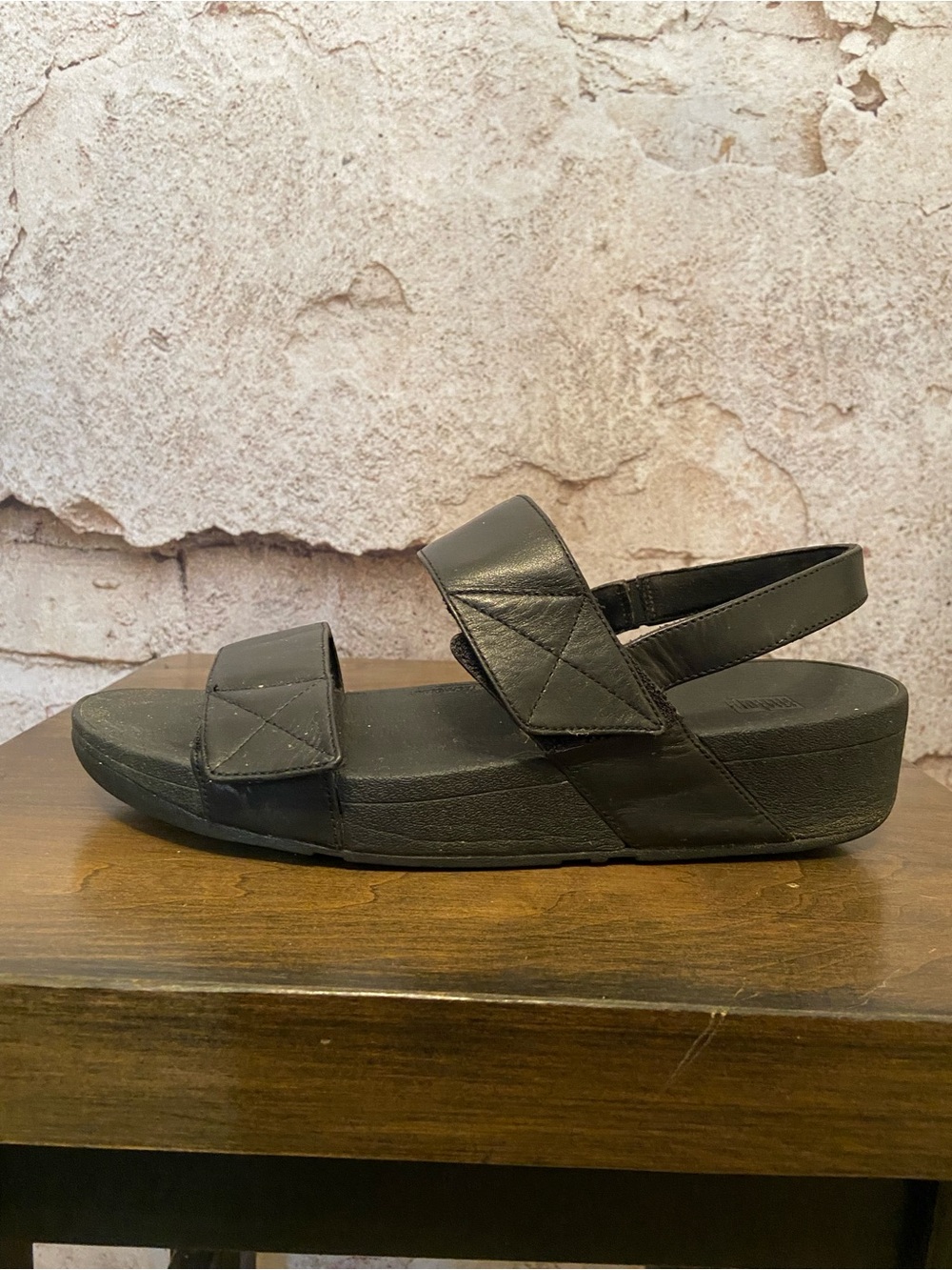 FitFlop Black Leather Stretch Velcro Sandals